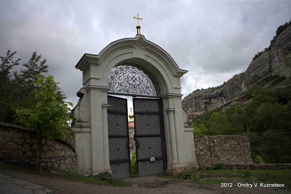 YQ0P0673.CR2.jpg - Пещерный Успенский монастырь